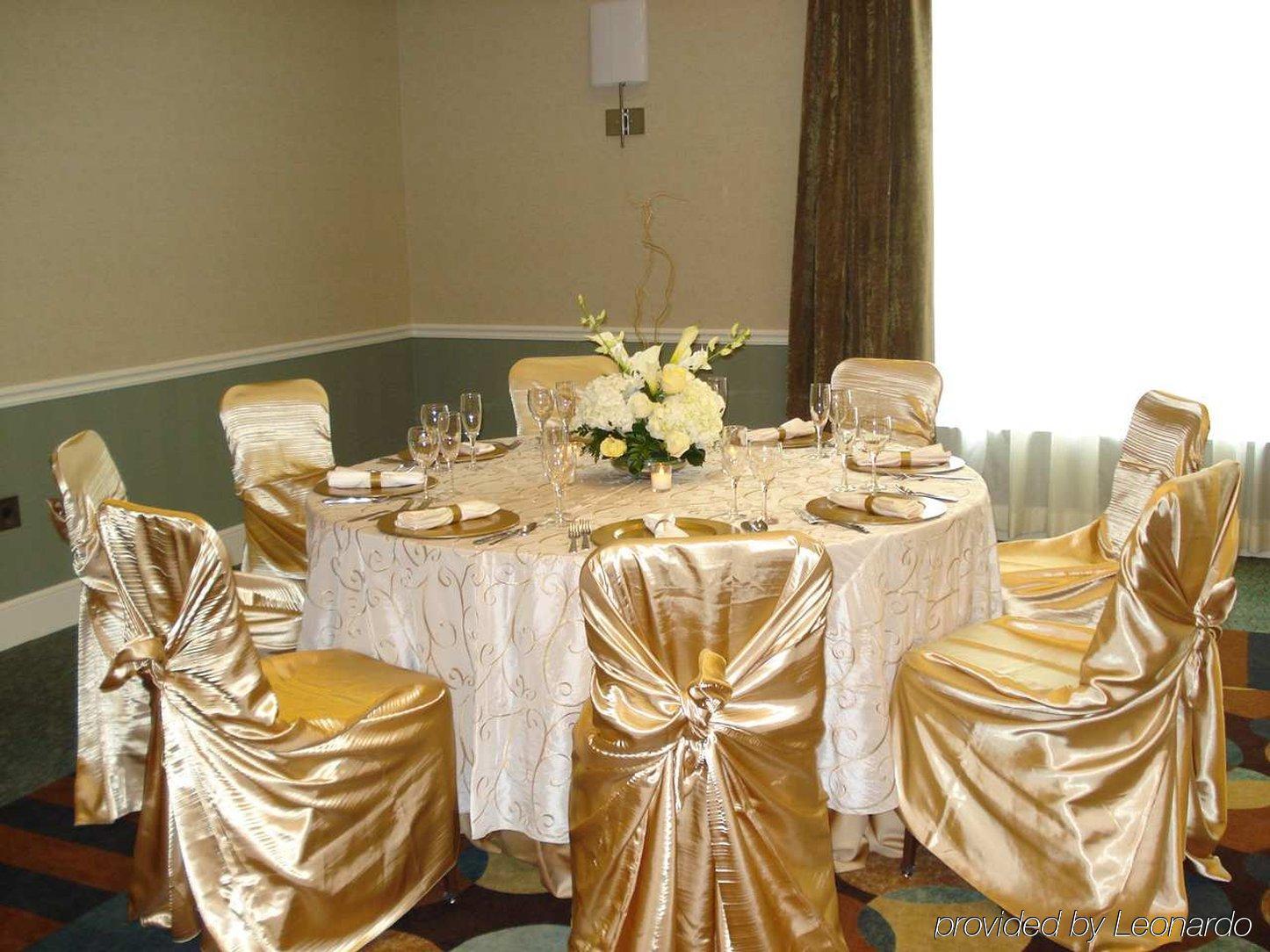 Hilton Garden Inn Detroit/Novi Restaurant foto